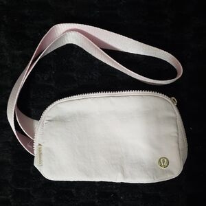 Lululemon Athletica Everywhere Belt Bag